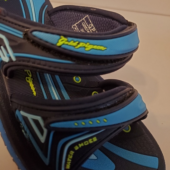 GP, Classic Slide Sandal Euro Size 33. - Picture 7 of 11